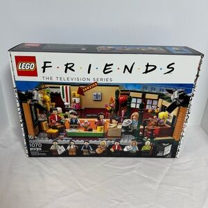 LEGO Friends TV Series Set with Multicolor Pieces - Retired